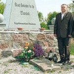 Delegacja SdPl na cmentarzu jenieckim w Strzałkowie oddała hołd spoczywającym tu Rosjanom