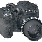 Do wygrania w naszym konkursie aparat Fujifilm FinePix S2500HD. Rozdzielczość 12,2 Mpix, 18-krotny zoom optyczny oraz 3-calowy ekran LCD!